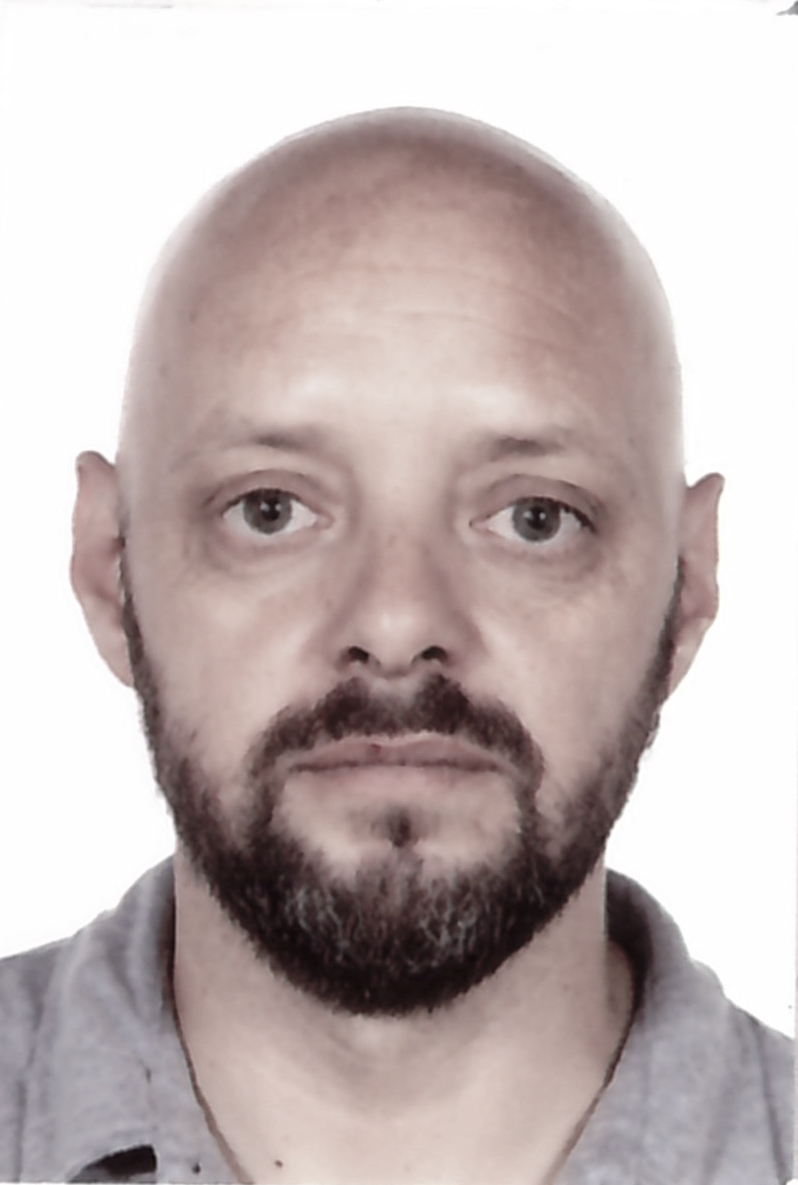 Dr. Nazareno Aguirre